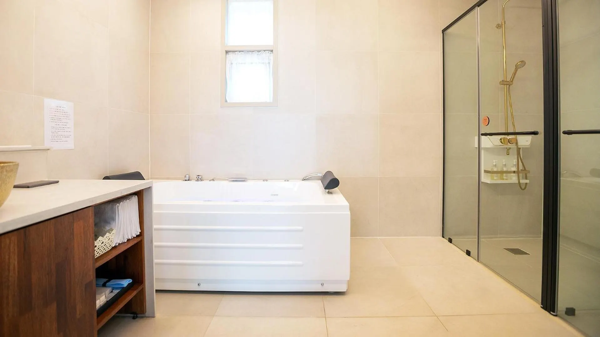 Ganghwa Elijah Resort Incheon